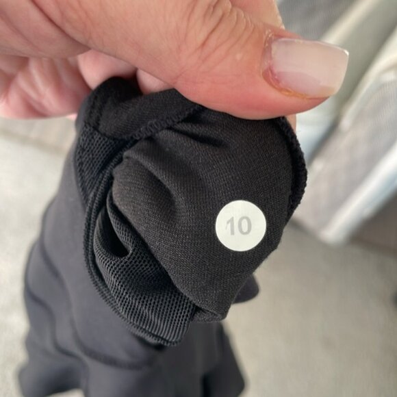 EC Lululemon Black Push Your Limits Tank - Size 10 - Picture 3 of 4